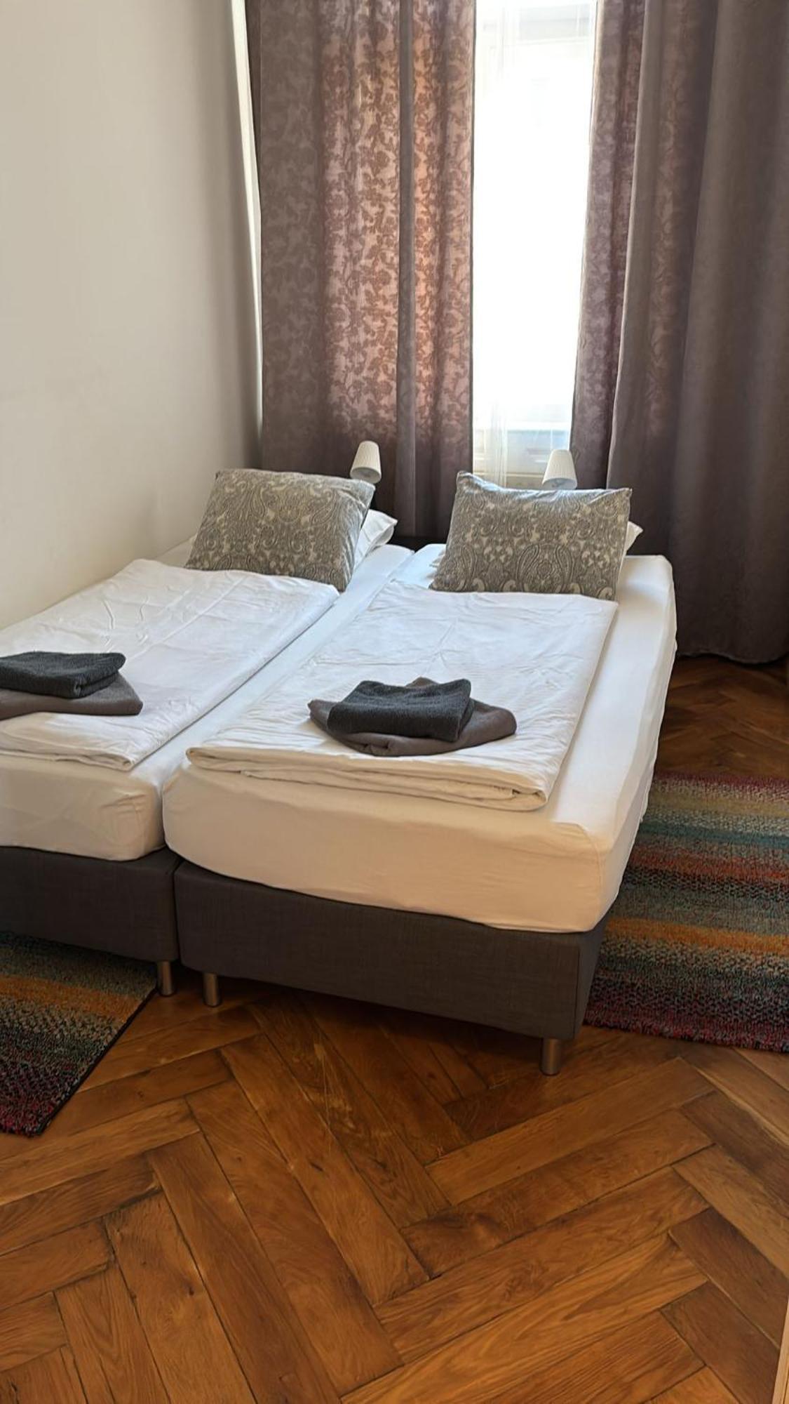 The Republic Apartments Прага Экстерьер фото