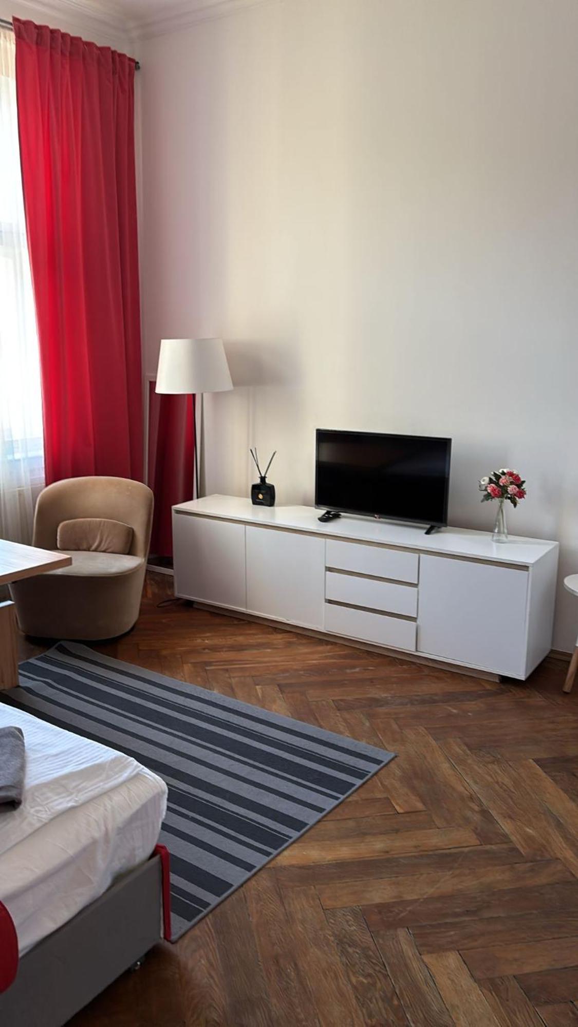 The Republic Apartments Прага Экстерьер фото