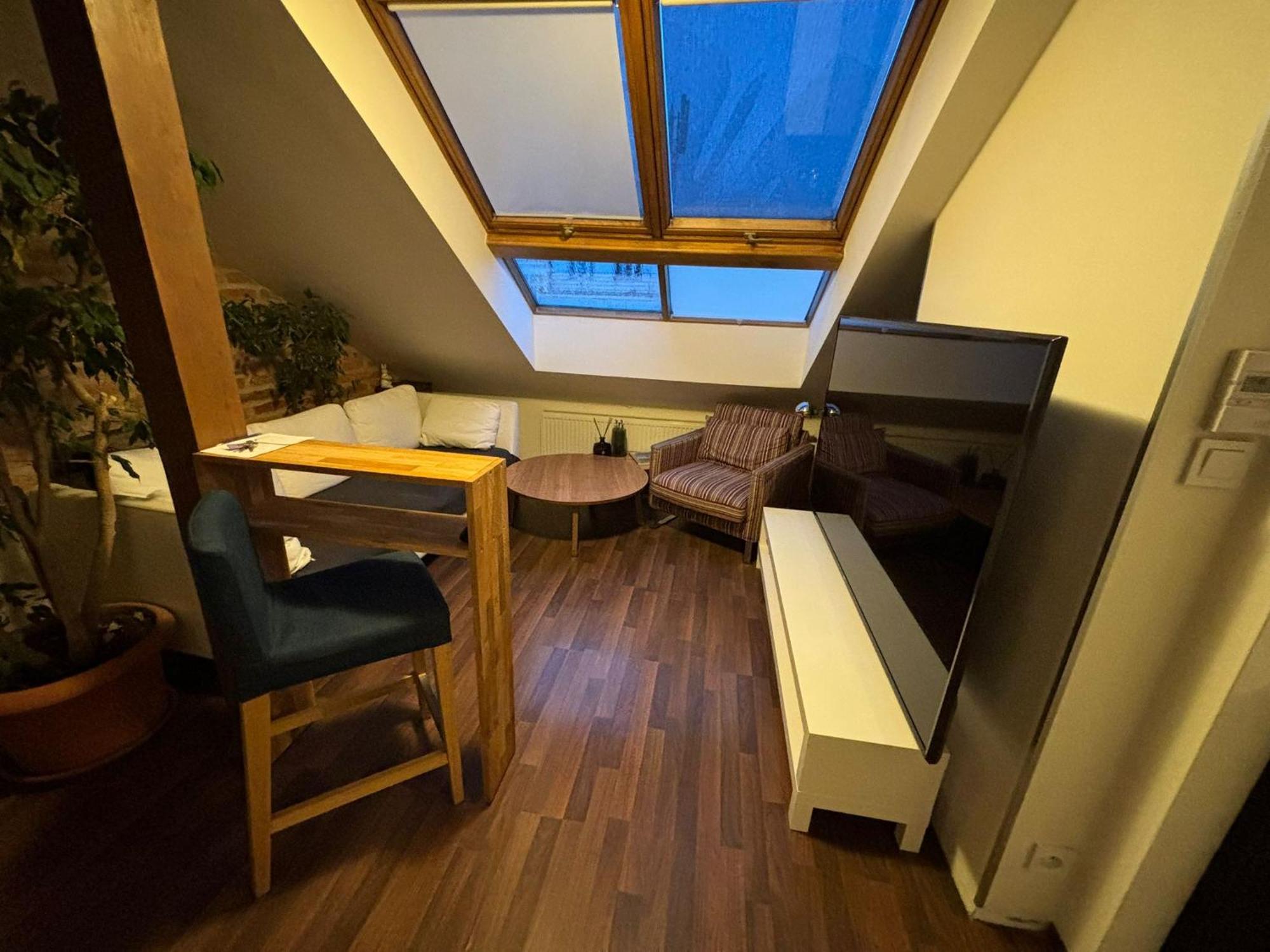 The Republic Apartments Прага Экстерьер фото