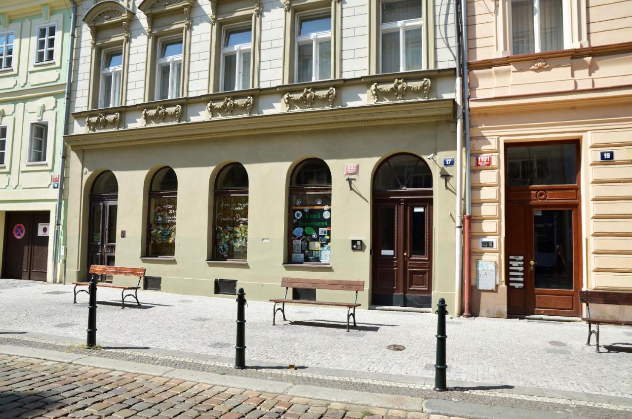 The Republic Apartments Прага Экстерьер фото
